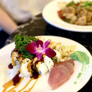 Snapper roll and tuna sashimi ~ pretty good