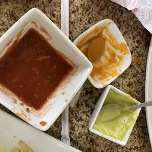 Salsa containers