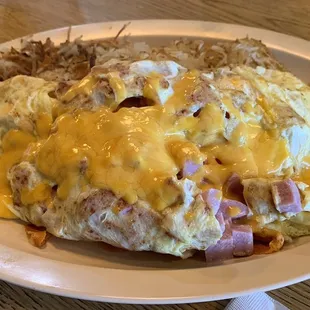 Ham &amp; Cheese Omelette &amp; Hash Browns