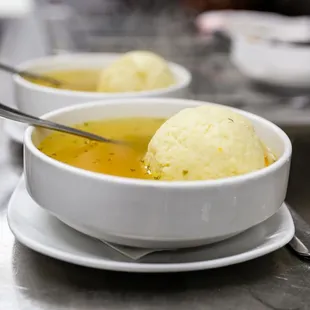 Manhattan Deli Bar &amp; Grille