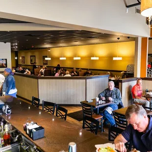 Manhattan Deli Bar &amp; Grille