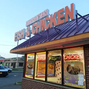 the outside of a restaurant