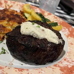 Not sure what my brother in law ordered. But he loved it.