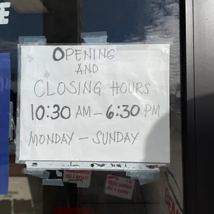 Business hours (as of 2022)