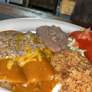 a plate of mexican food