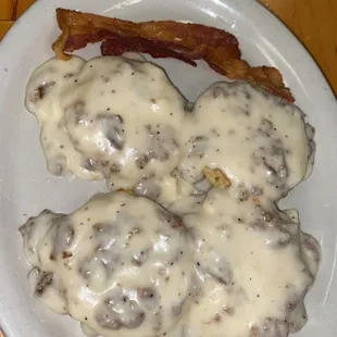 chicken wings and fried chicken, food