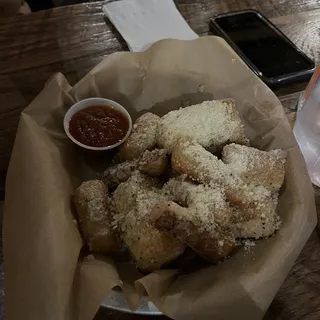 Garlic Parmesan Pretzel Bites