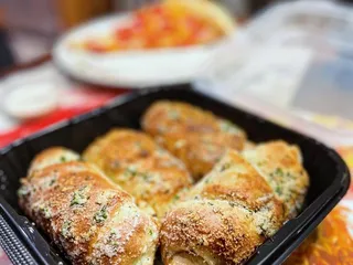 Carmine's Pizza Kitchen