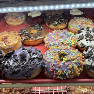 Bacon maple, Oreo and Fruity Pebbles