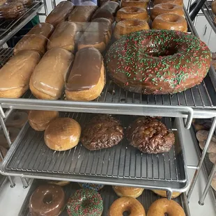 food, dough desserts, donuts