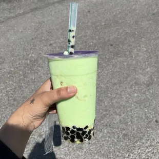 Honeydew smoothie with boba