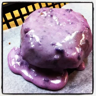 Heavenly blueberry donuts! I&apos;m in loveeeee!