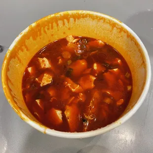 Spicy Soondubu Stew Dosirak. Slightly spicy but no flavor profile. Just taste like spicy water. :(
