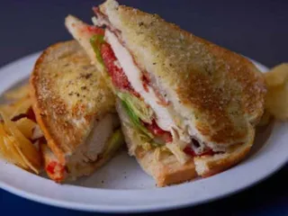 Dontae's Highland Pizza Parlor