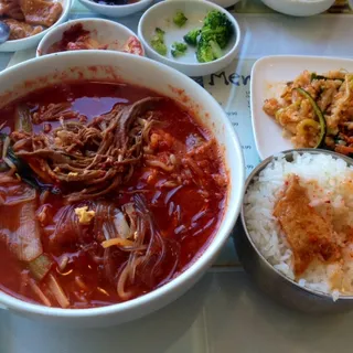 21. Yuk Gae Jang