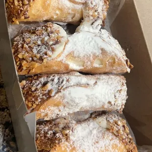 Cannolis, mixed chocolate and original filling