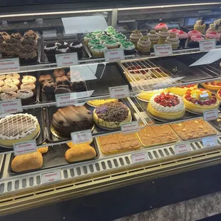 Cake case