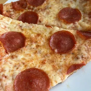 Pepperoni pizza
