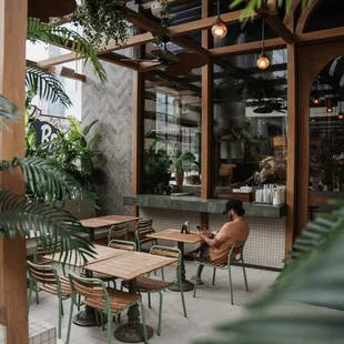 Manny&apos;s Outdoor Patio