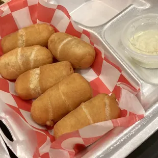 Tequeños (fried cheese sticks)