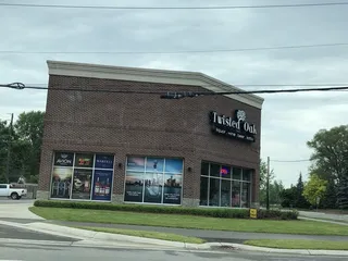 Twisted Oak Wine & Spirits