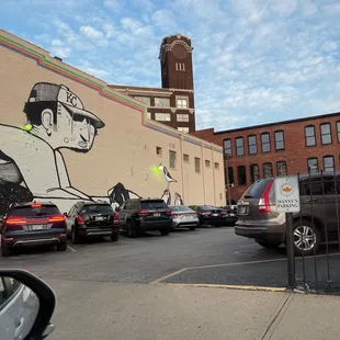 Small parking on side of restaurant