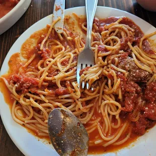 Kids spaghetti and meatball... she ate it ALL.