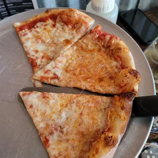 Small cheese pizza