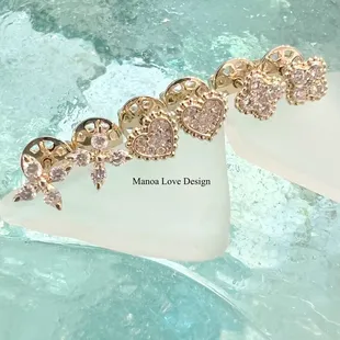 Diamond flower, heart, lucky clover