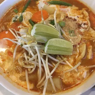 Chicken Noodle Curry