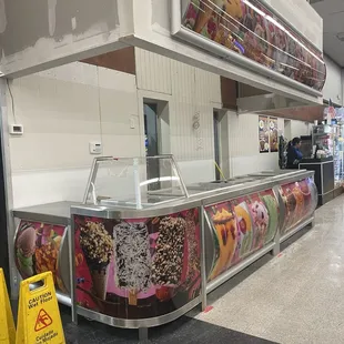 Ahhh looks like they&apos;re opening an ice cream  parlor inside!!
