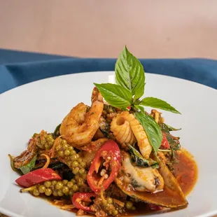 Spicy Seafood ( Pad Cha )