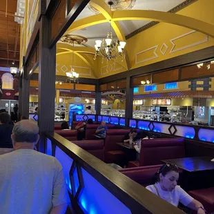 sushi and sashimi, interior