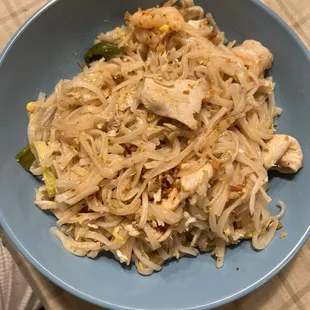 Pad Thai. D