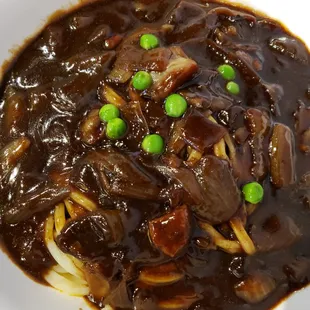 Spicy Black Bean Noodle