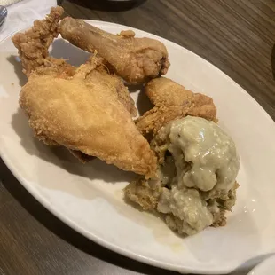 3 piece broasted chicken dinner with dressing
