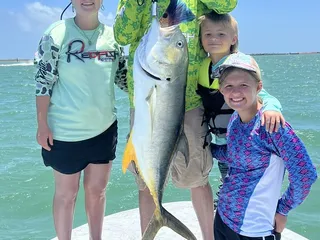 Red Tag Guide Service