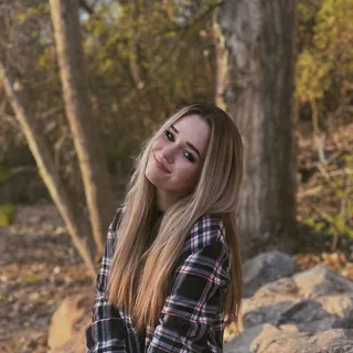 Joni S.
