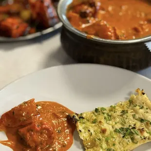 Butter chicken with garlic naan