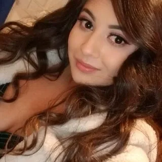 Ambar L.