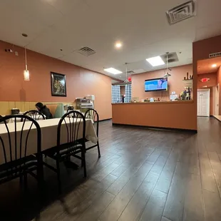 sushi and sashimi, interior