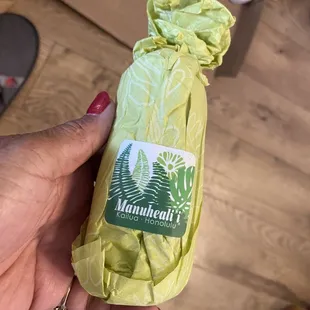 This a gift wrapped bud vase!