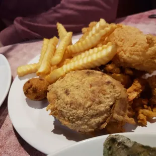 Fried seafood platter