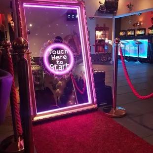 Mirror Booth