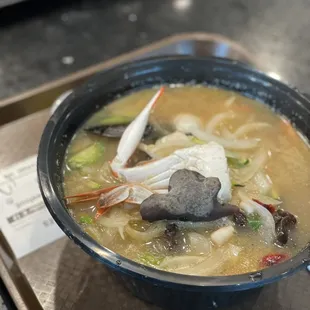 White Seafood Noodle