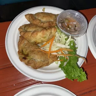 Curry puff veggies. (Vegan)