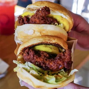 Fried Chicken Sandwich - IG: @nelson_eats