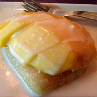 Sweet Sticky Rice with Mango
