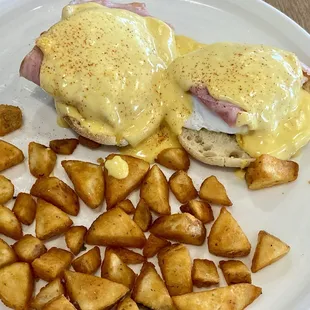 Classic Eggs Benedict with breakfast potatoes