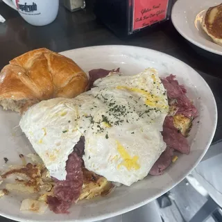Corned Beef Boxty Skillet